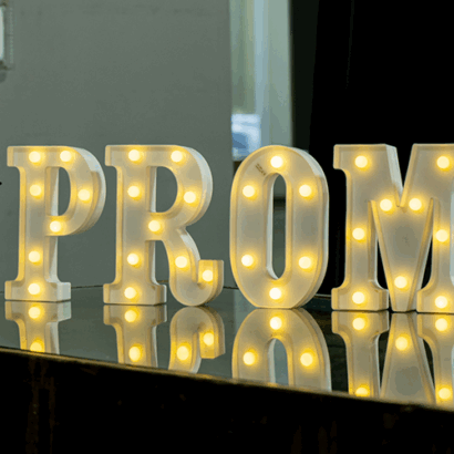Prom 2025: Dial Up the Fun with a Y2K & 90s Throwback!
